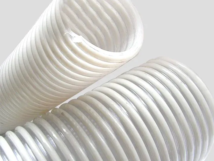 Manguera de PVC transparente con anillo blanco
